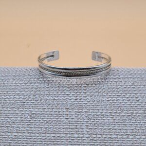 6 Inch Sterling Silver Center Braided Pattern Cuff Bracelet B574